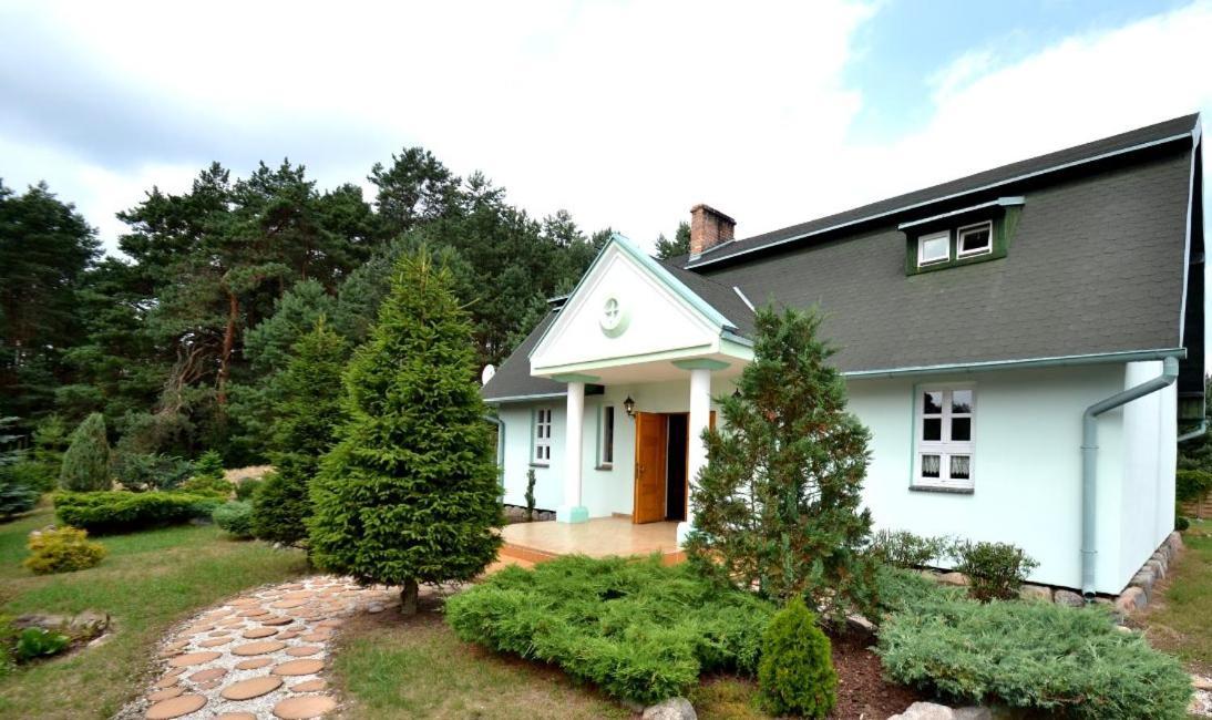 Dworek Drawa Drezdenko Exteriör bild